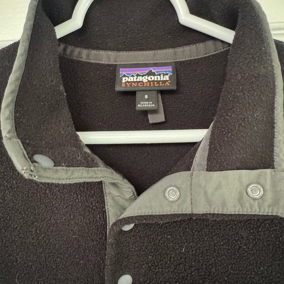 Women’s Patagonia Black Synchilla Snap-T Pullover sweatshirt Sweater Gray - Picture 4 of 4
